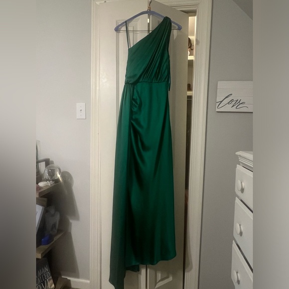 Ieena by Mac Duggal Emerald Green Goddess Gown - Picture 2 of 4